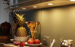 Innr PL 115 Puck Lights: Flexible Einbauspots mit ZigBee-Anbindung