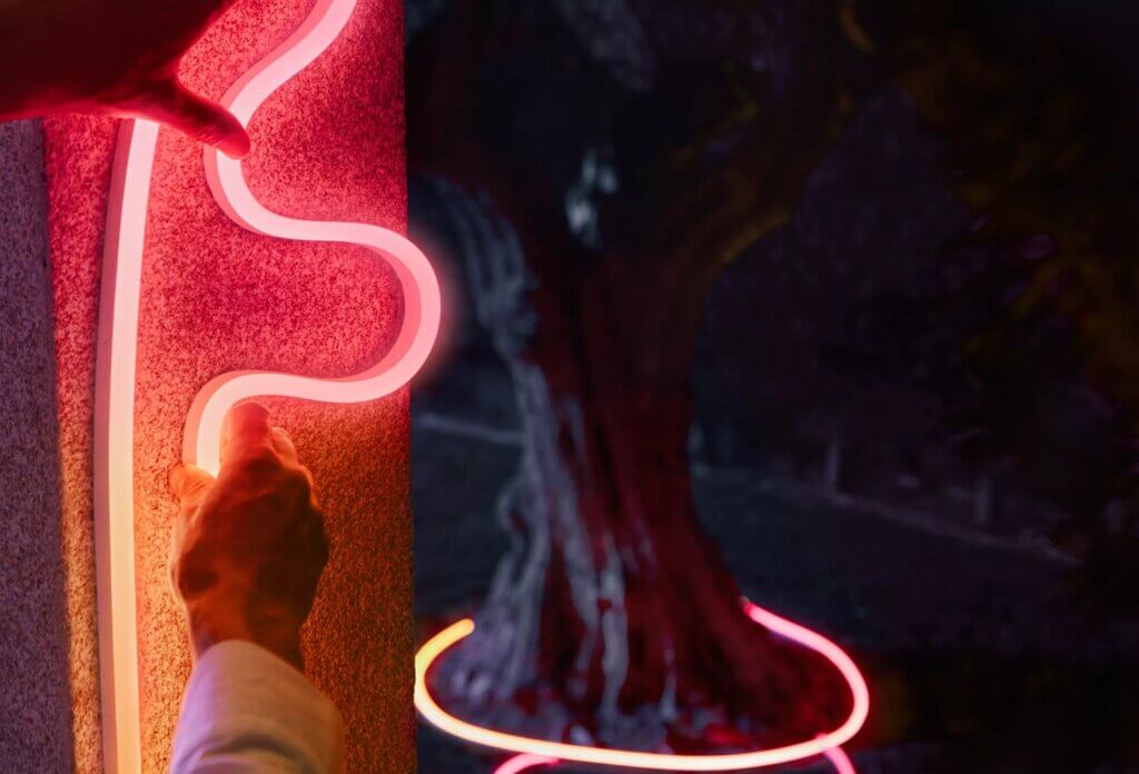 Proshop Mix & Match: Hue Outdoor Neon Lightstrip erstmals im Angebot